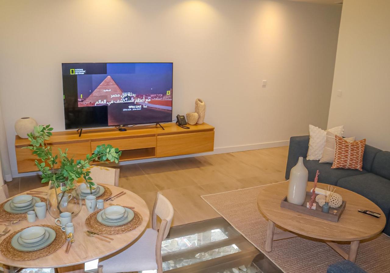 Lagoona Beach Luxury Resort And Spa Μανάμα Εξωτερικό φωτογραφία A living room in a typical apartment